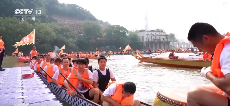 端午周边产品产销旺 传统节日新鲜创意撬动经济发展新“引擎”