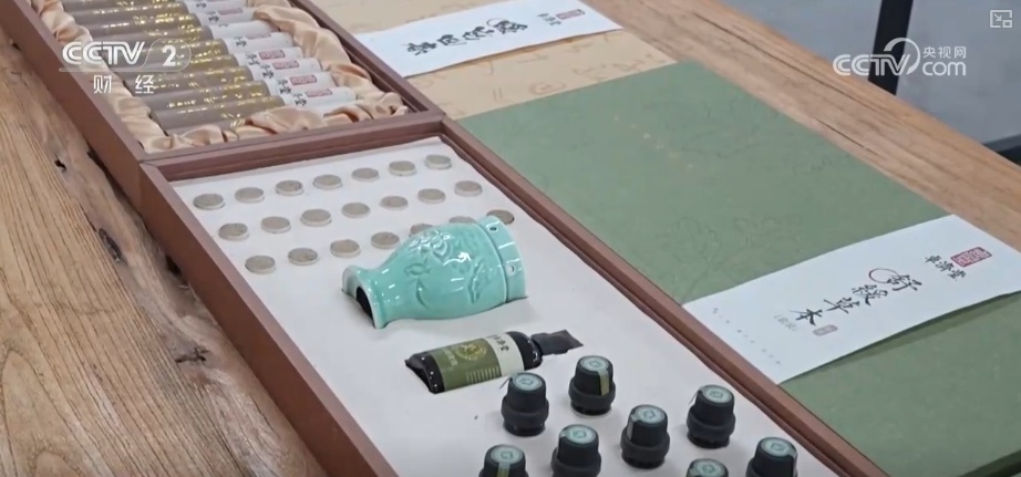 端午周边产品产销旺 传统节日新鲜创意撬动经济发展新“引擎”