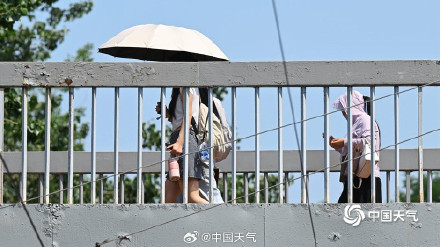 北京气温连续30度打卡