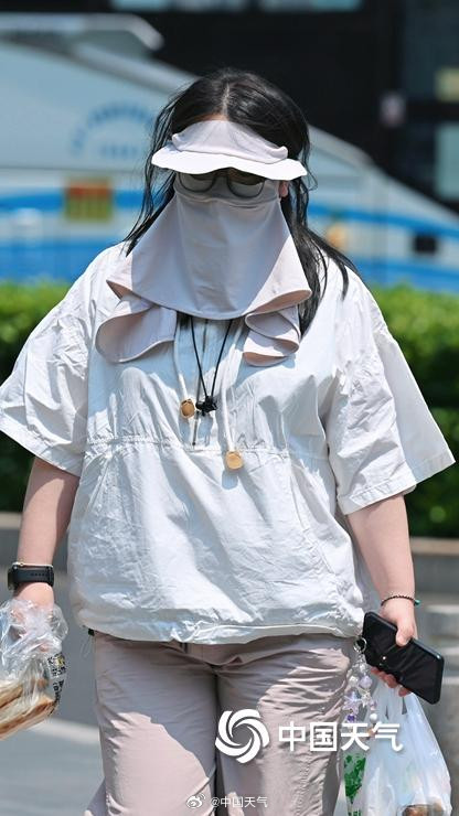 北京气温连续30度打卡