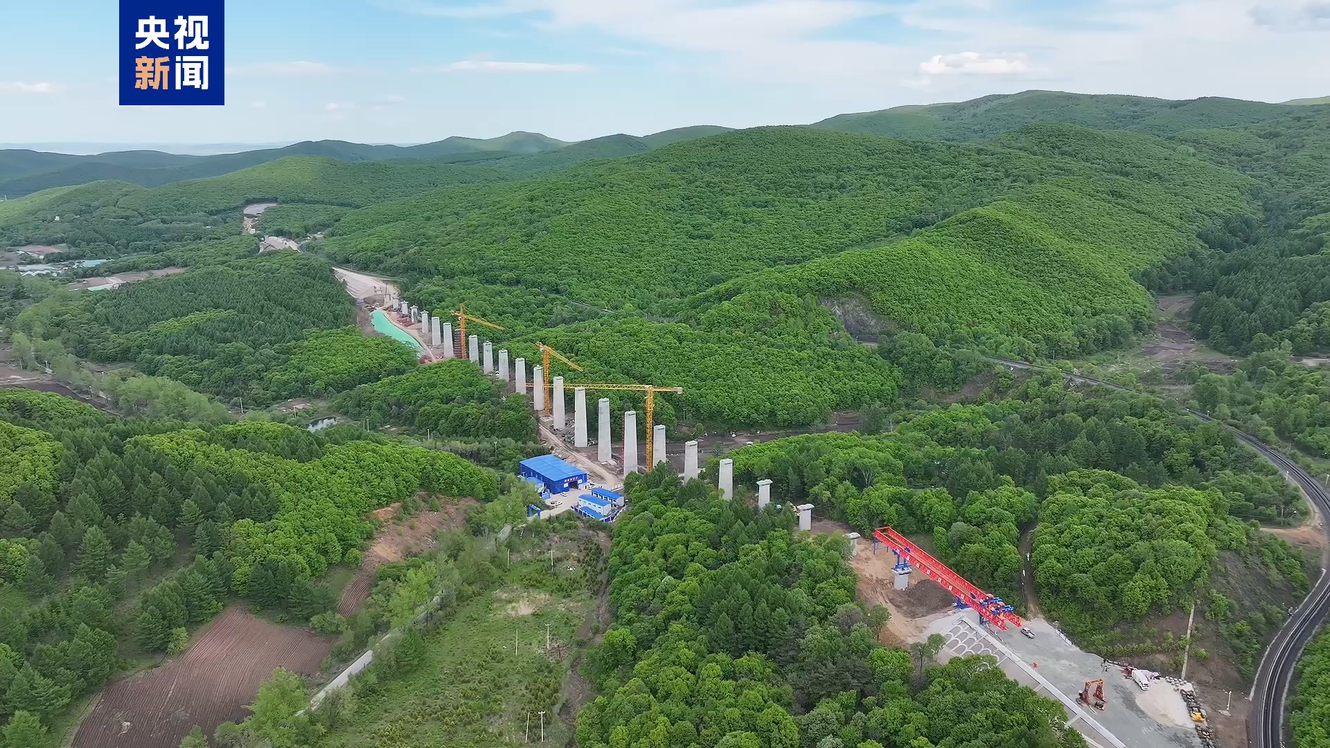 中欧班列“东通道”新建绥芬河隧道正式贯通 中欧班列“东通道”新建绥芬河隧道正式贯通