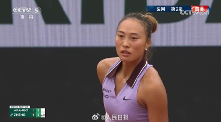 郑钦文进法网32强！郑钦文2比0战胜阿朗戈