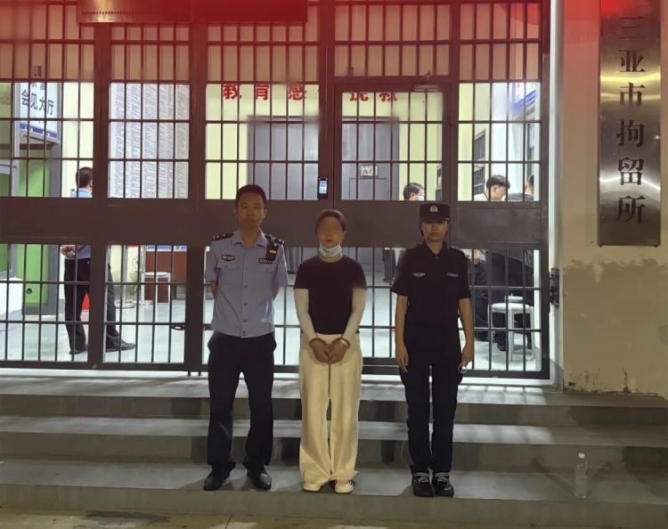 三亚凤凰机场警方：2人被拘留！