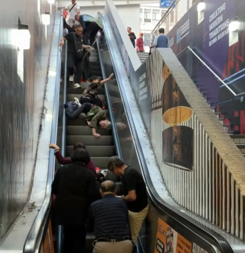 上海地铁惊险一幕！近期连发两起，官方紧急提醒