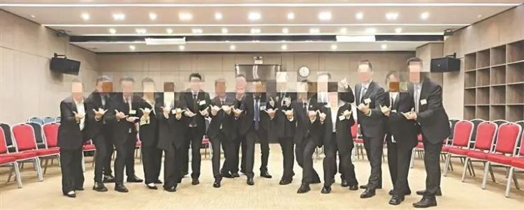 太离谱!女子花四万元上心理班,却被同学轮流辱骂致精神异常 太离谱!女子花四万元上心理班,却被同学轮流辱骂致精神异常