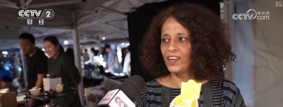 “中国购”不止买买买!多样文化深度体验引客来 “洋景漂”逐梦千年瓷都 “中国购”不止买买买!多样文化深度体验引客来 “洋景漂”逐梦千年瓷都