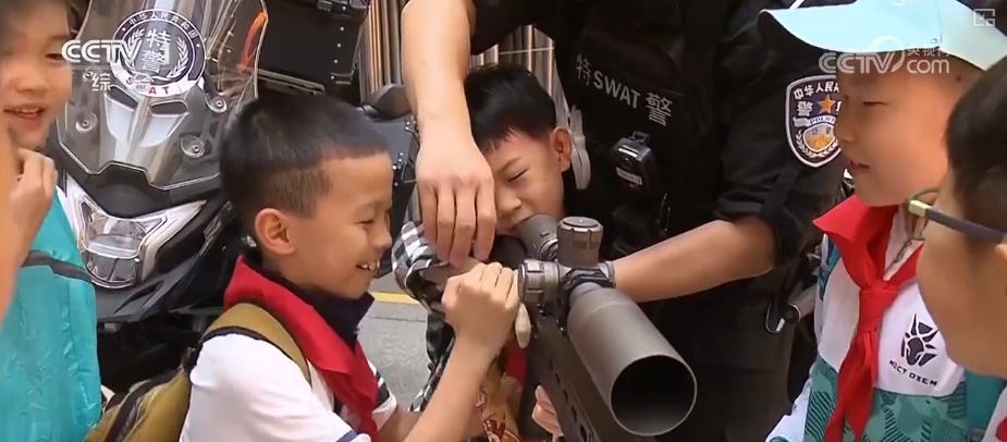 各地多彩活动迎“六一” 守护红色根脉做新时代好少年 各地多彩活动迎“六一” 守护红色根脉做新时代好少年