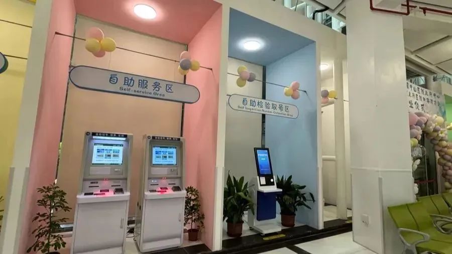 上海老牌医院儿科“回归”，首日人满为患！家长：以前看病跑很远，现在骑车5分钟