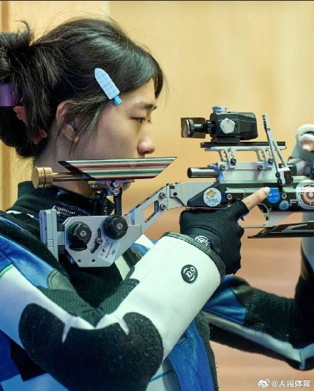 黄雨婷2025年国际赛事首冠 黄雨婷2025年国际赛事首冠