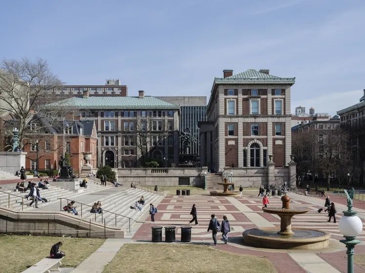 美国务院称开始撤销中国留学生签证