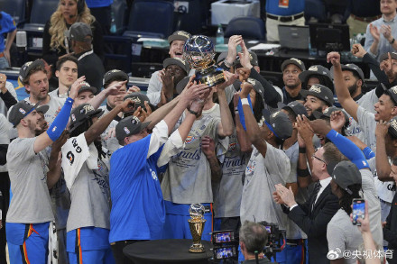 雷霆时隔13年再夺西部冠军