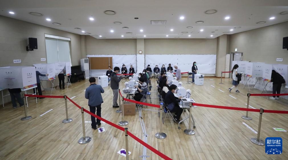 “事前投票”开启 韩国大选悬念犹存 “事前投票”开启 韩国大选悬念犹存