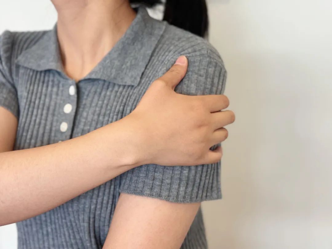 胳膊出现这种症状,可能是心梗前兆!千万别大意,及时就医 胳膊出现这种症状,可能是心梗前兆!千万别大意,及时就医