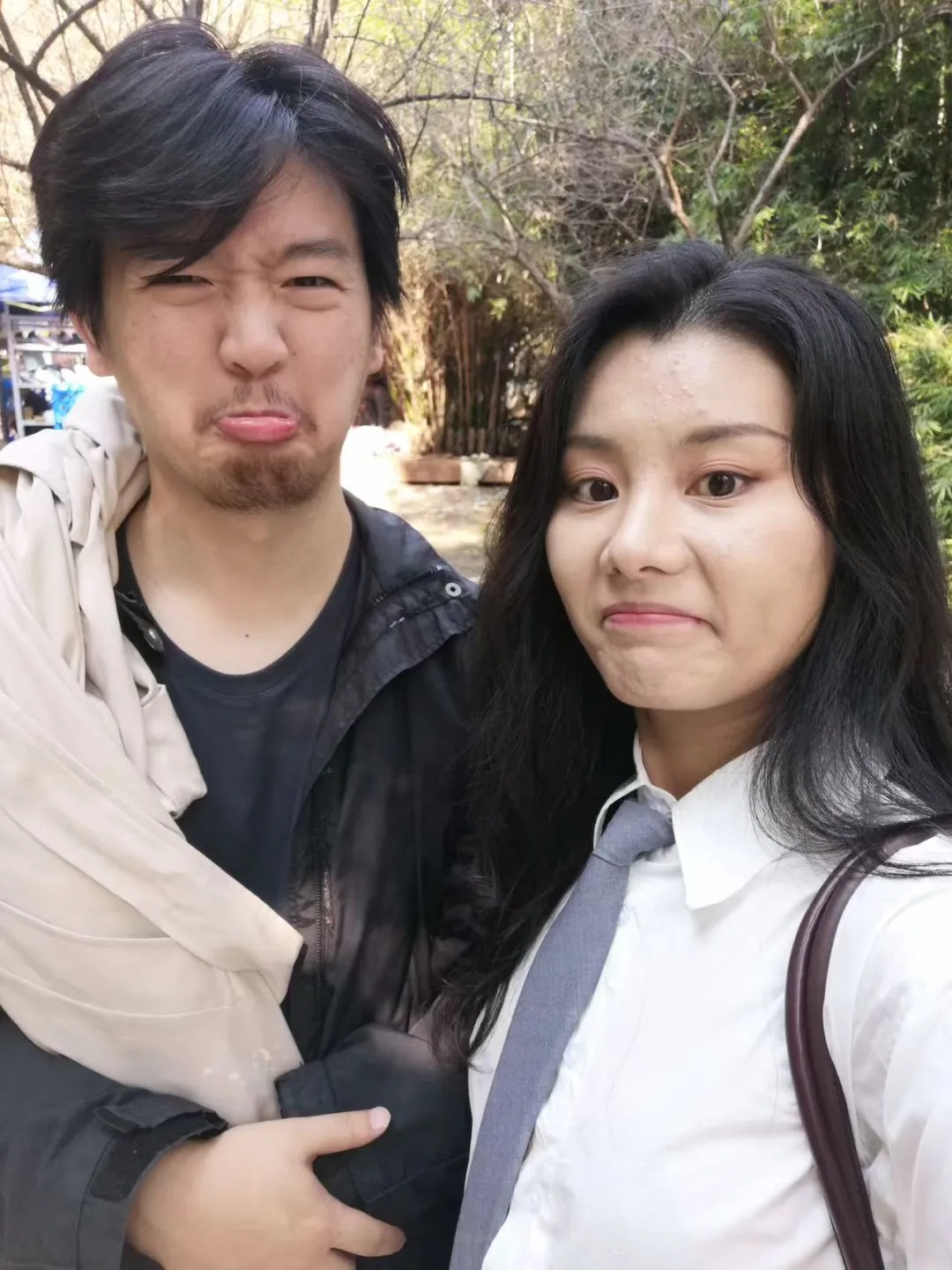 “越过山丘，却发现无人等候……”