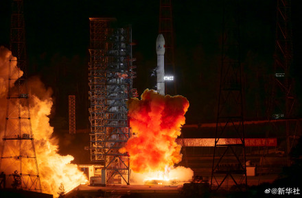 天问二号发射现场