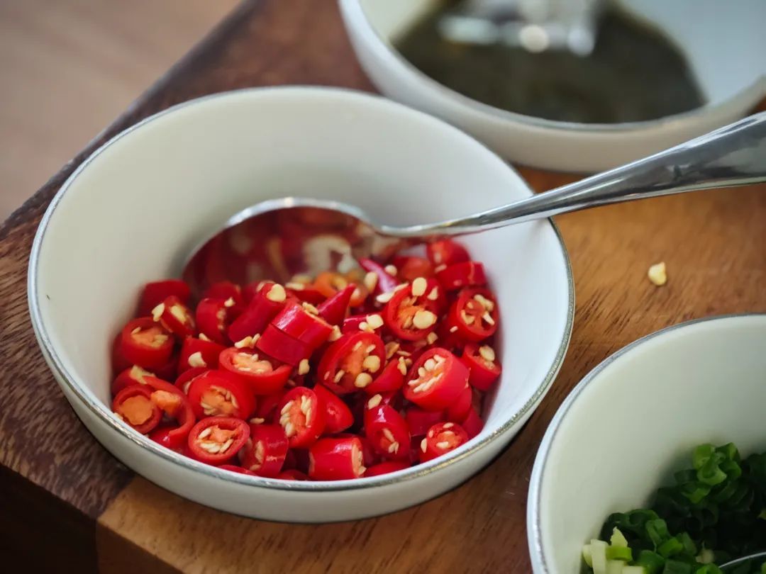 爱吃辣的人看过来!可以减缓衰老,对心肝肺肾都有好处! 爱吃辣的人看过来!可以减缓衰老,对心肝肺肾都有好处!