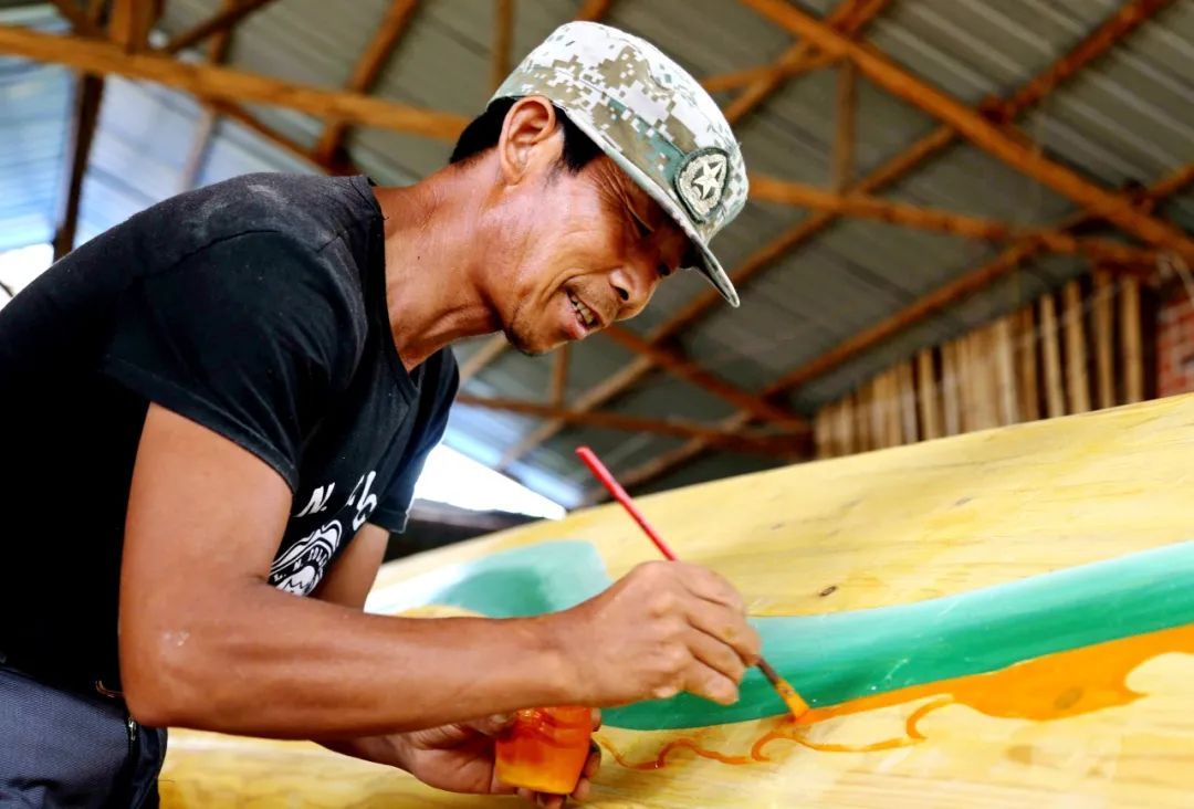 端午临近,你吃的粽子是用哪种叶子包的 端午临近,你吃的粽子是用哪种叶子包的