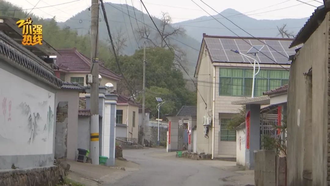 确定男女关系的第二天，她就开始借钱！最后留下借条，内容罕见…