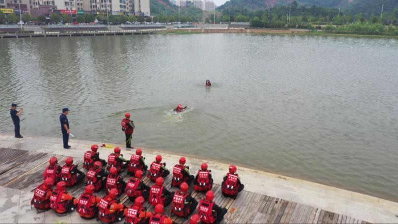 江西:降雨致江河水位上涨 各地积极防汛备汛 江西:降雨致江河水位上涨 各地积极防汛备汛
