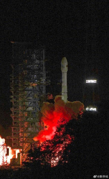 天问二号发射现场