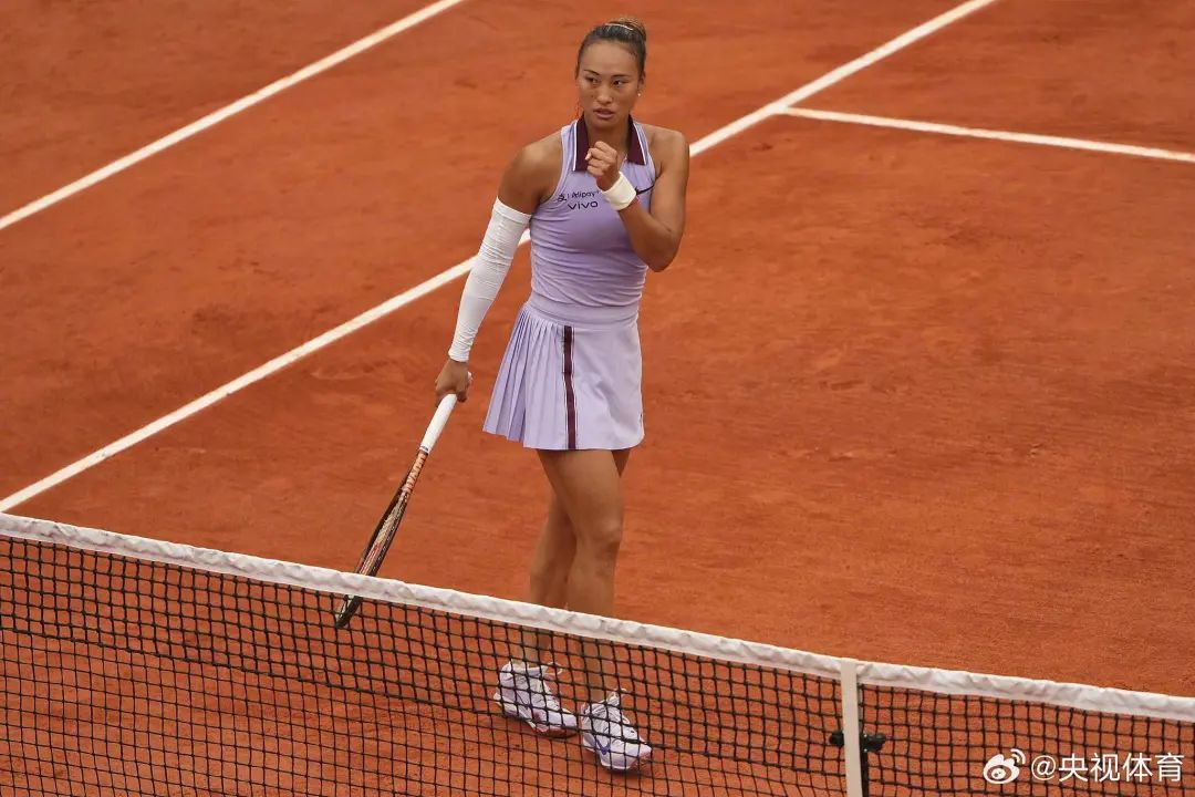 又赢了！郑钦文强势晋级