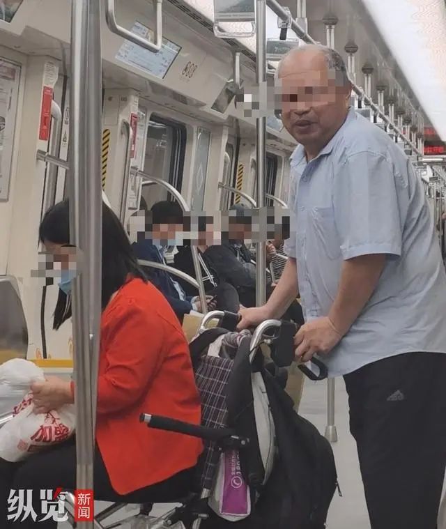 男子带着不同小孩长期在郑州地铁卖惨行乞,警方:已全线查找 男子带着不同小孩长期在郑州地铁卖惨行乞,警方:已全线查找