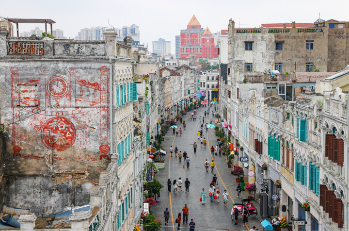 海口骑楼老街:古韵与新潮的时空对话 海口骑楼老街:古韵与新潮的时空对话