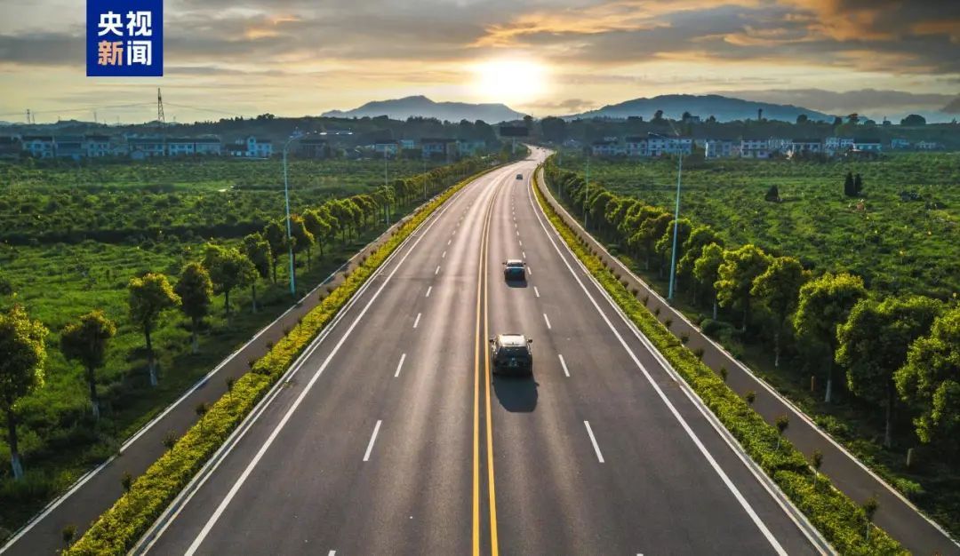 贵州这条路,全国“十大最美”! 贵州这条路,全国“十大最美”!