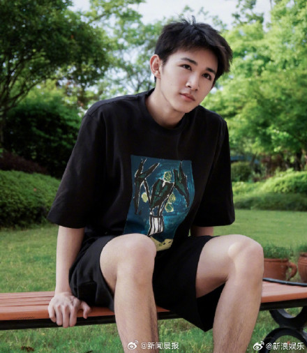 荣梓杉报平安:目前状况良好 荣梓杉报平安:目前状况良好