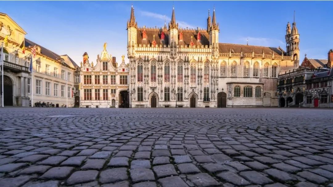 游客每个月至少顺走50块古城铺路石,比利时旅游城市喊话求放过 游客每个月至少顺走50块古城铺路石,比利时旅游城市喊话求放过