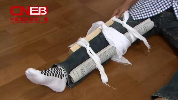 百岁老人把窗当成门意外坠楼 老年人居家安全别忽视这六点 百岁老人把窗当成门意外坠楼 老年人居家安全别忽视这六点