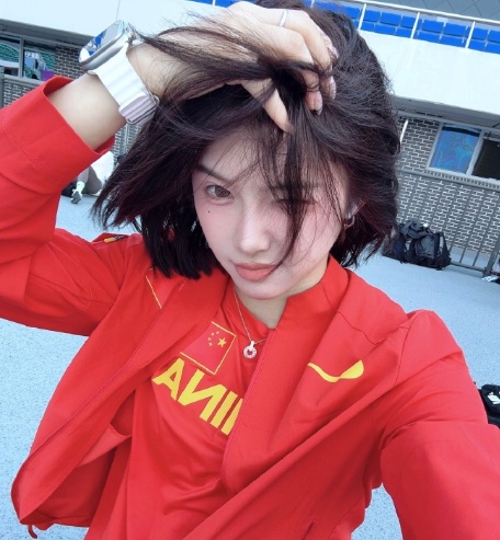 吴艳妮带伤参赛斩获亚锦赛铜牌！妈妈：结果不重要，只希望她尽快恢复