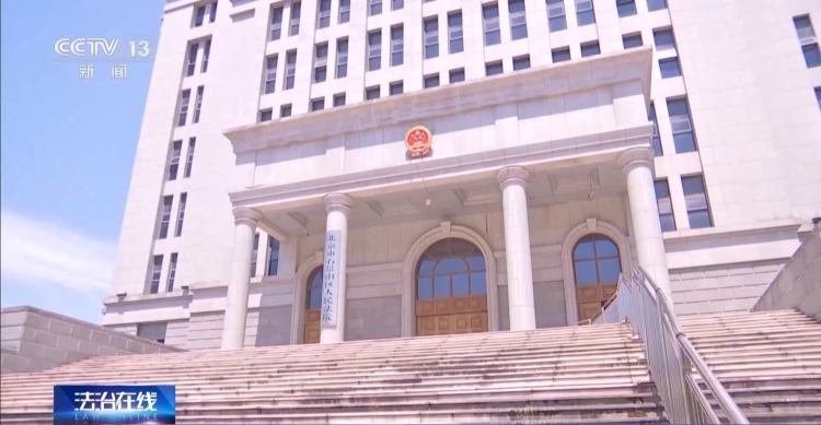 一名厨工在幼儿园洗碗池里洗墩布被辞退 法院:支持!儿童安全重于一切 一名厨工在幼儿园洗碗池里洗墩布被辞退 法院:支持!儿童安全重于一切