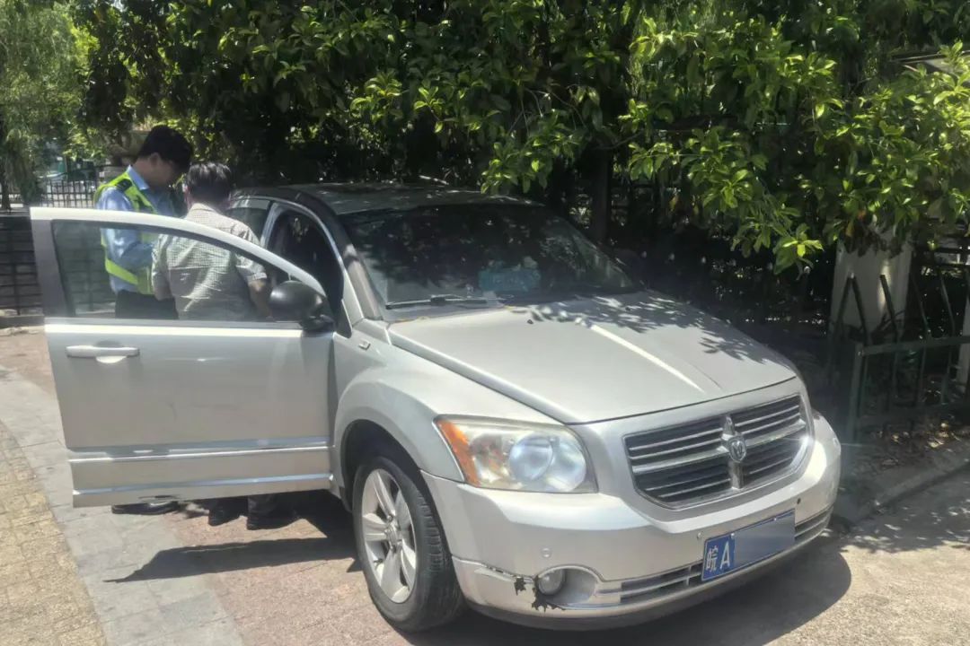 驾驶“报废车”上路＝ 吊销驾驶证+罚款+强制报废！