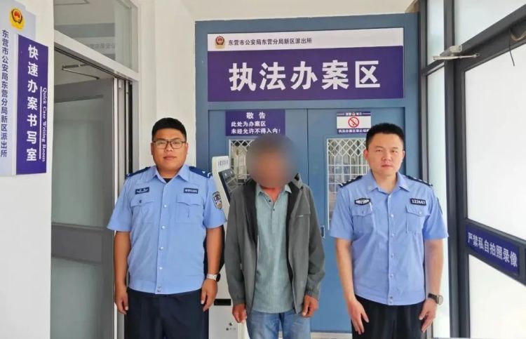 一家老小齐上阵，为装新房竟去工地偷偷“搬”砖？