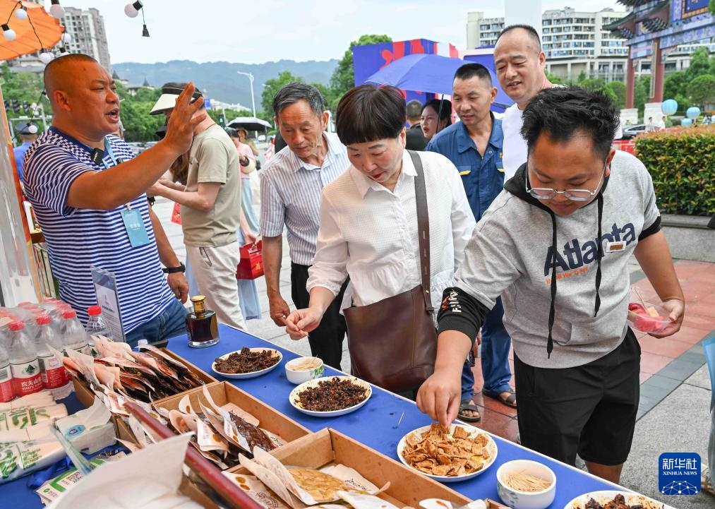 多彩活动迎端午 多彩活动迎端午