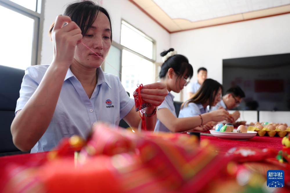 工地粽飘香 民俗迎端午 工地粽飘香 民俗迎端午