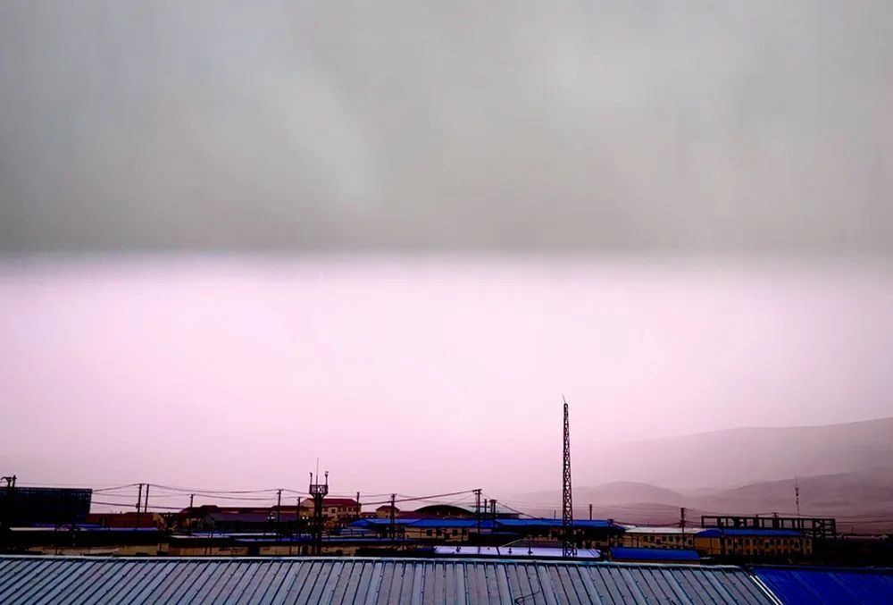 实拍!青海曲麻莱出现强雷电天气 实拍!青海曲麻莱出现强雷电天气