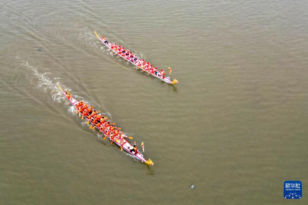哈尔滨:龙舟竞渡庆端午 哈尔滨:龙舟竞渡庆端午