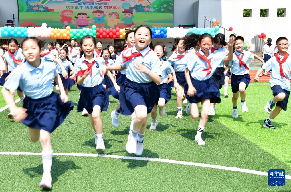 花样迎“六一” 花样迎“六一”