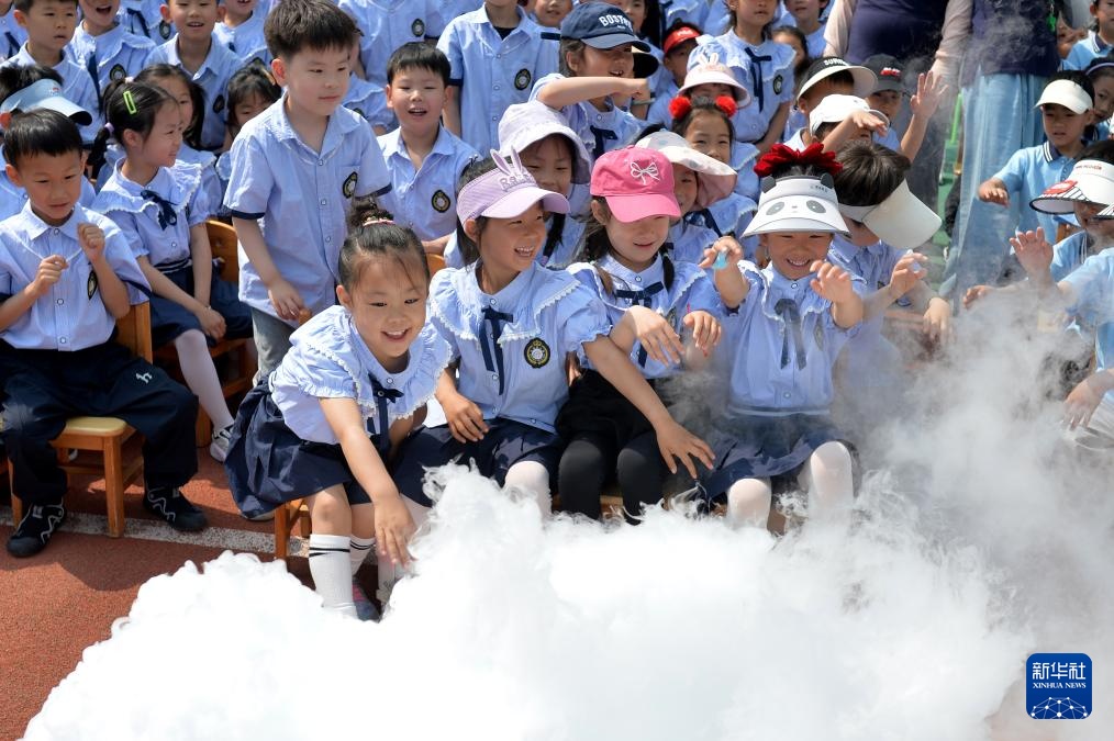 花样迎“六一” 花样迎“六一”