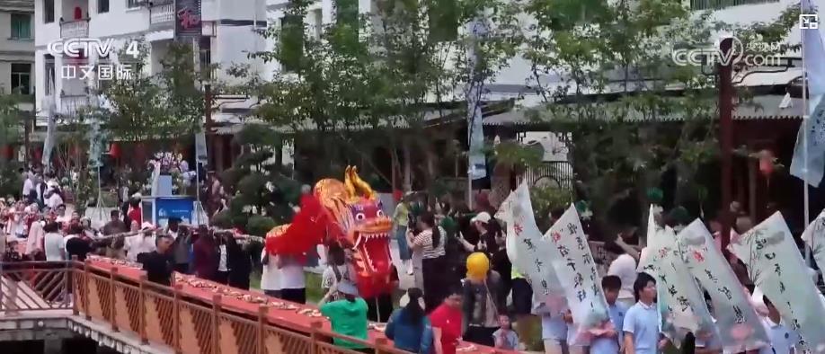 传统与创新的碰撞:端午粽子的“百变风味地图” 传统与创新的碰撞:端午粽子的“百变风味地图”