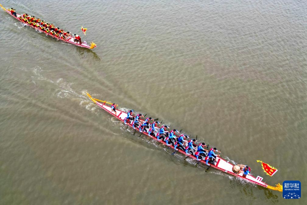 哈尔滨:龙舟竞渡庆端午 哈尔滨:龙舟竞渡庆端午