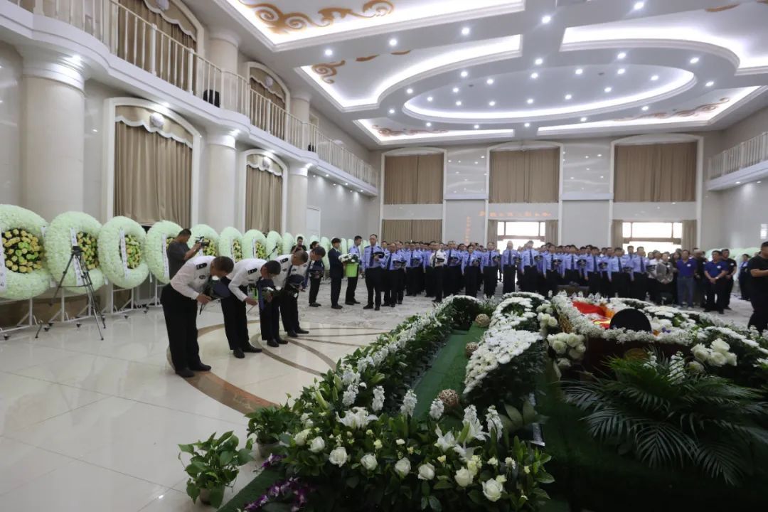 痛悼!他因公牺牲,曾参与办理重大毒品案 痛悼!他因公牺牲,曾参与办理重大毒品案