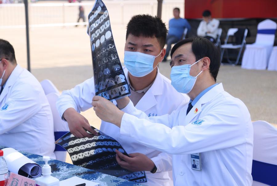 专家:如何帮助青少年远离烟草 专家:如何帮助青少年远离烟草