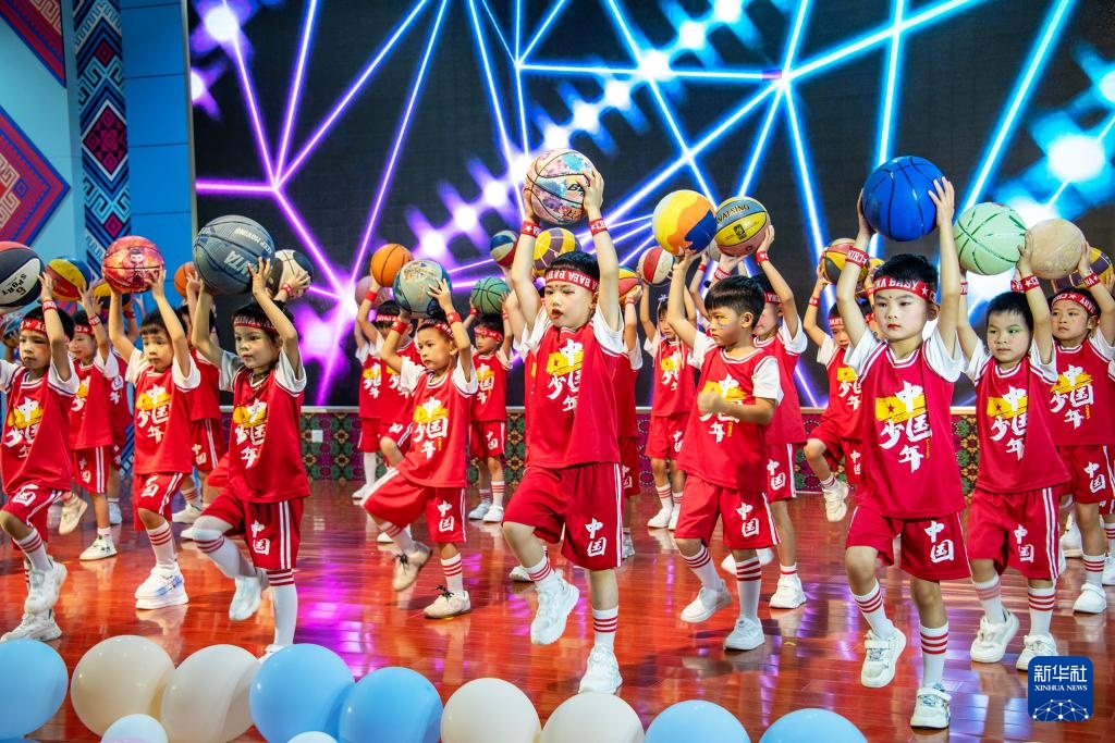 花样迎“六一” 花样迎“六一”