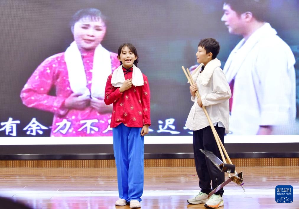 花样迎“六一” 花样迎“六一”