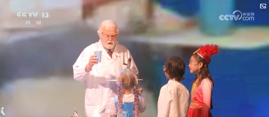 童趣童乐·美美与共 中外儿童过“端午”庆“六一” 童趣童乐·美美与共 中外儿童过“端午”庆“六一”