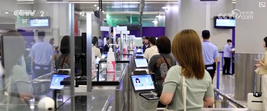 小语种导游需求激增 “中国游”热度攀升吸引全球游客 小语种导游需求激增 “中国游”热度攀升吸引全球游客