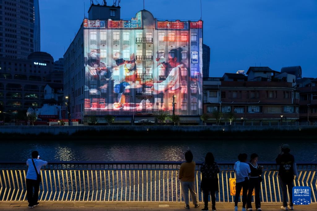 “上海光影美术馆”首展亮相静安苏河湾 “上海光影美术馆”首展亮相静安苏河湾